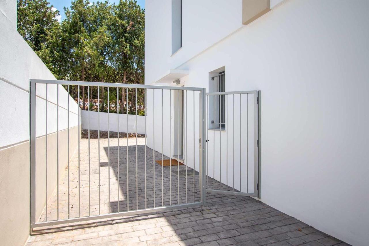 Вилла Capistrano Garden, Piscina Privada Y Vistas Al Mar Нерха Экстерьер фото